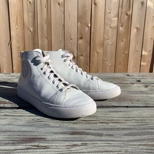 Tory Burch Woman’s White Hightop Leather sneakers